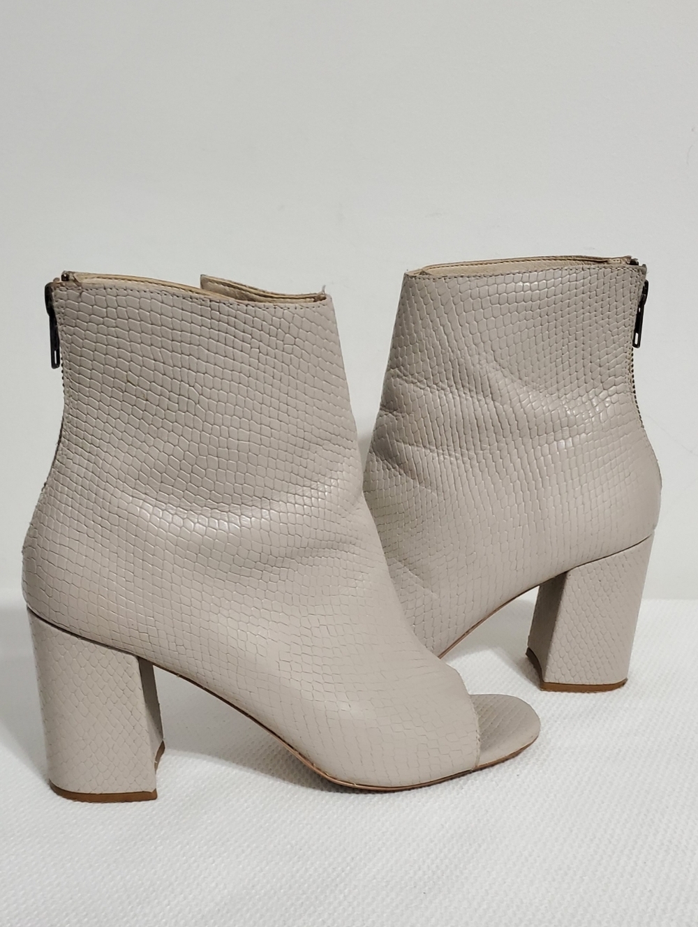 Matisse Melaney Open Toe Snakeskin Embossed Leather Bootie Size 6